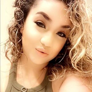 Meet your Posher, Bianca